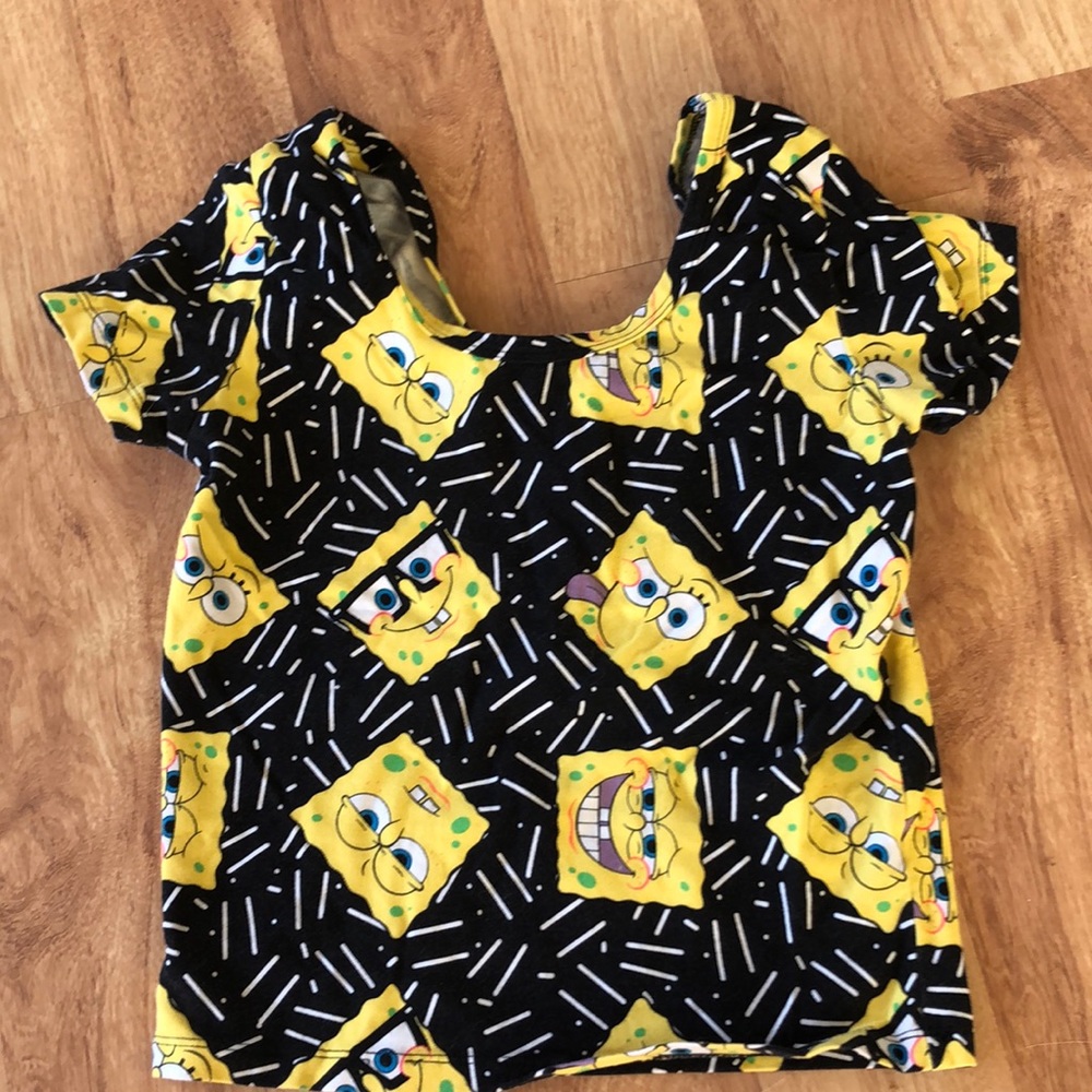 Nickelodeon shirt size small
